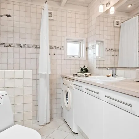 Lovely In Slagelse With House Sea View *