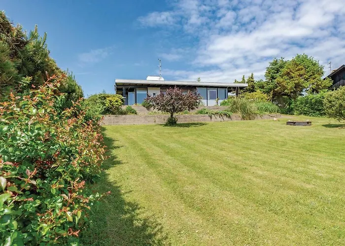 Semesterbostad Kloverbakken *